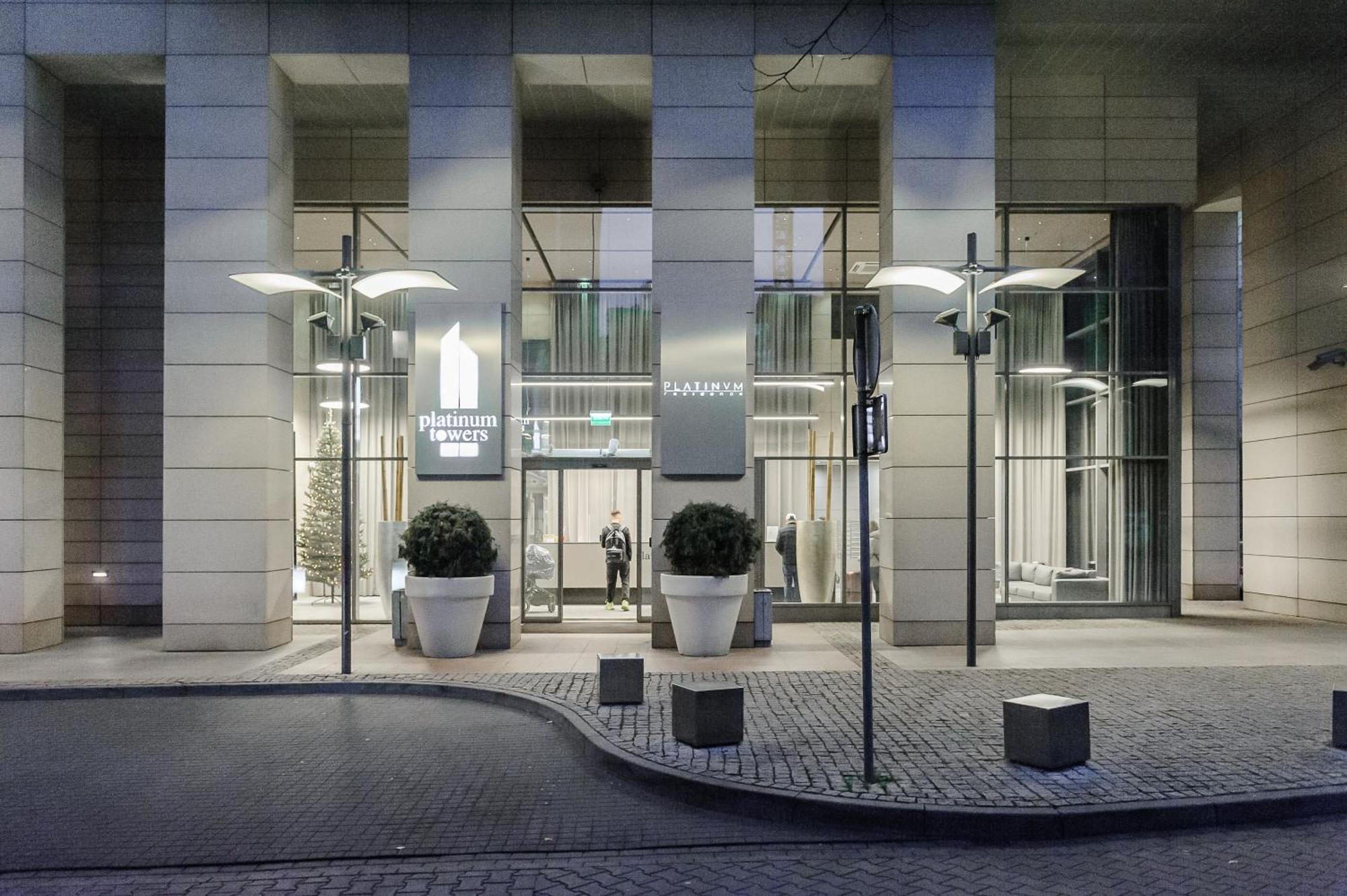 Luxury Apartments In Platinum Tower Warszawa Exteriör bild