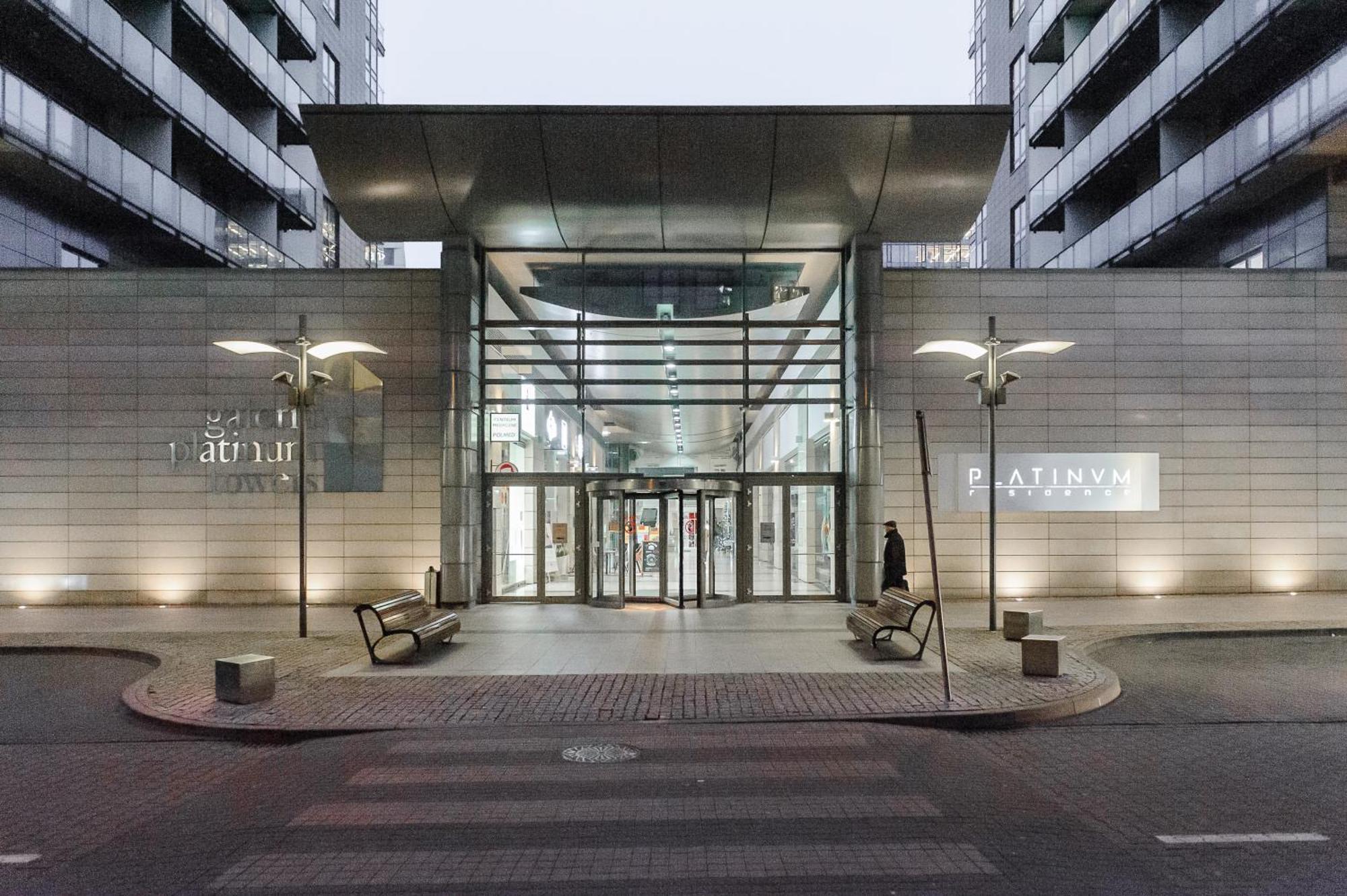 Luxury Apartments In Platinum Tower Warszawa Exteriör bild